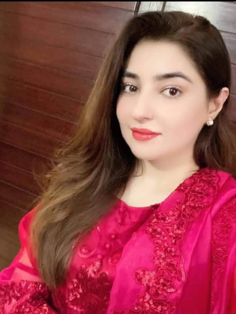 Profile Madhura mohinta